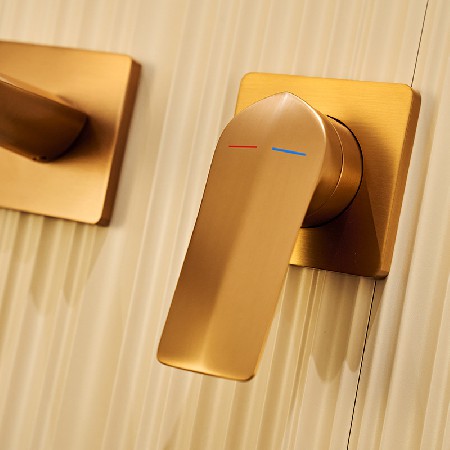 Copper hot and cold faucets for washbasins, household bathrooms, toilets, washbasins, countertops, and customized hot and cold faucets